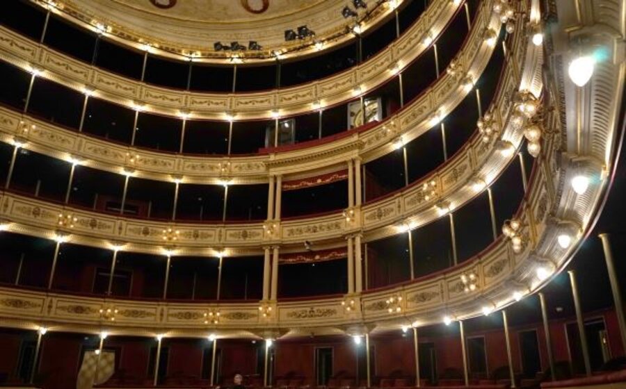 imagen de Teatro Solís de Montevideo: ensayos de democracia cultural como ejercicio pleno de la ciudadanía
