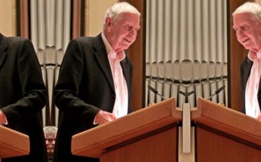 imagen de Hans Magnus Enzensberger – La poesía es omnívora