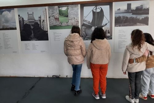 imagen de Poetografías / Memoria de Medusa, en la Biblioteca Popular Jacinto Laguna, de Nueva Palmira