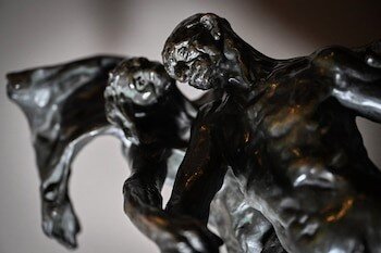 imagen de La edad madura: la icónica escultura de Camille Claudel, que representa su relación tortuosa con Rodin, sale a la venta