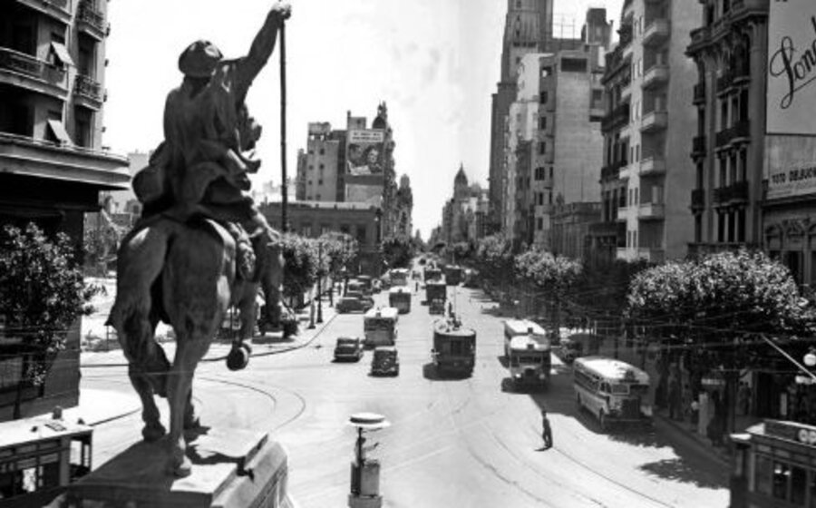 imagen de A 80 años del “cambio de mano” del tránsito en el Uruguay