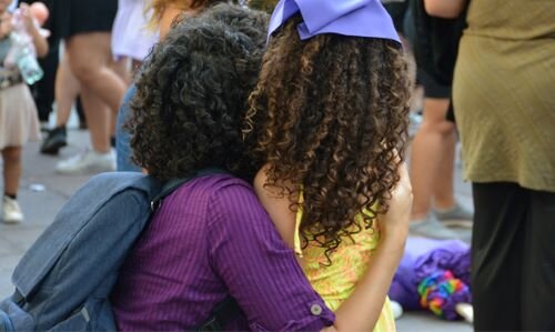 imagen de El peluquero del barrio tiene un asiento de avión que no se mueve