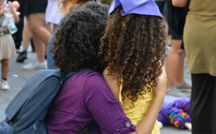 imagen de El peluquero del barrio tiene un asiento de avión que no se mueve